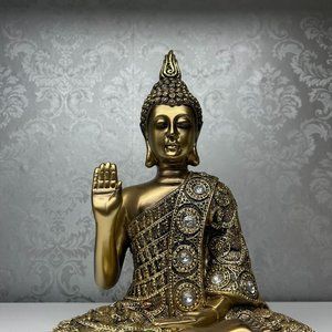 Golden Buddha Statue - 6 Inches: A Divine Home Decor Gift for the Holiday Season